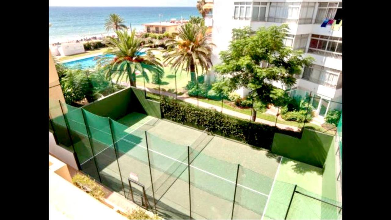 Beachfront Apartment In La Cala De Mijas Bagian luar foto